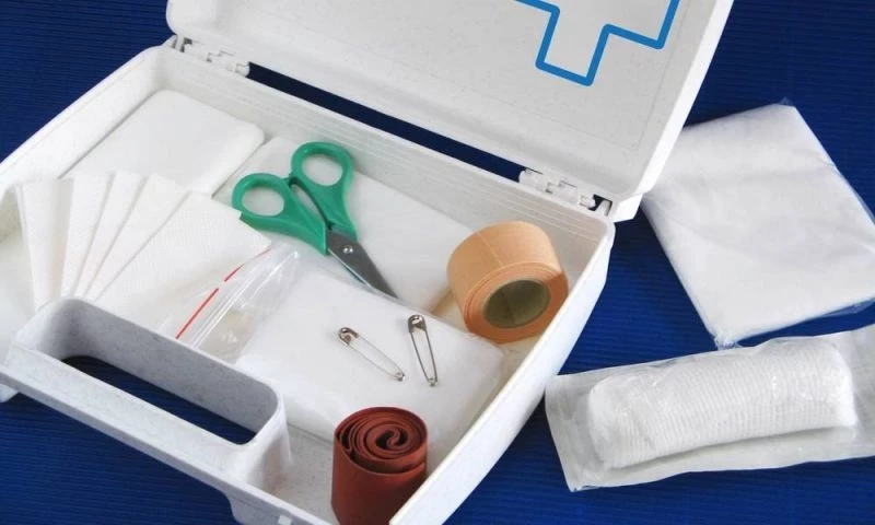 İş Yeri Ecza Dolabında Olması Gerekenler Nelerdir? 2026 Güncel Liste